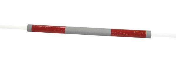 Sprunglatten-Polster mit roten und grauen Markierungen.